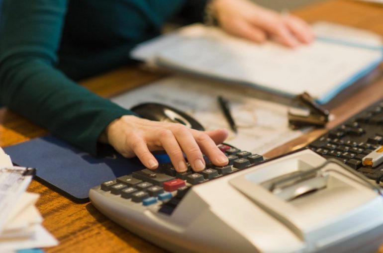 Почему бухгалтерское обслуживание выгоднее штатного бухгалтера