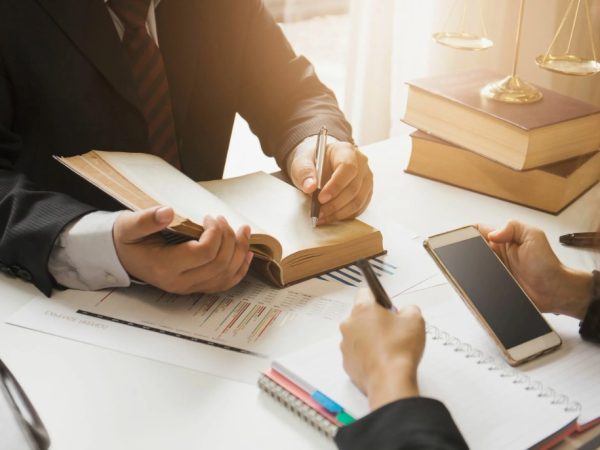 Юридическая консультация при покупке квартиры: важные нюансы