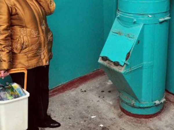 Как решить проблему, если мусоропровод стал источником запаха